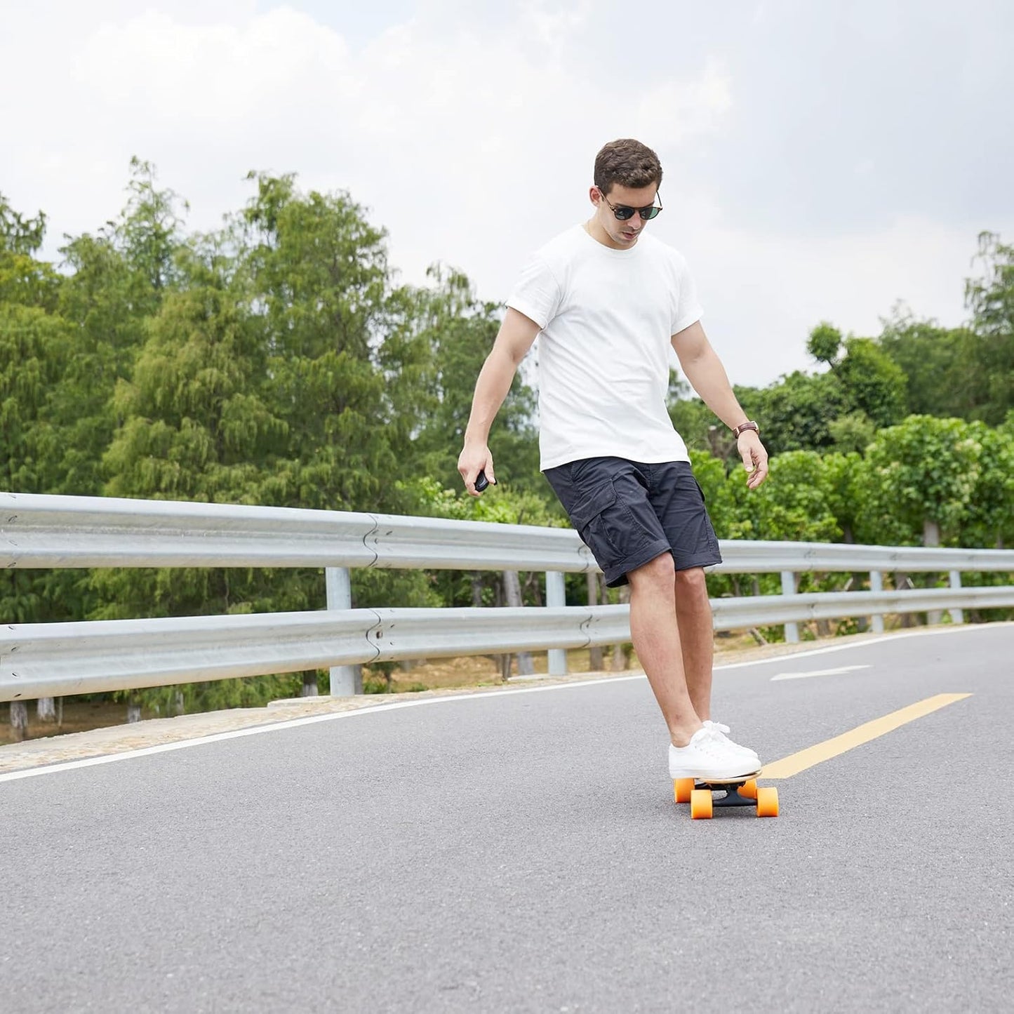 350W Electric Skateboard with Wireless Remote Control